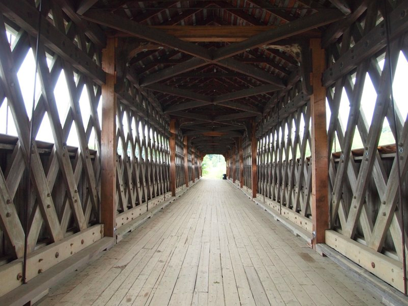 Intérieur pont McVetty-McKenzie